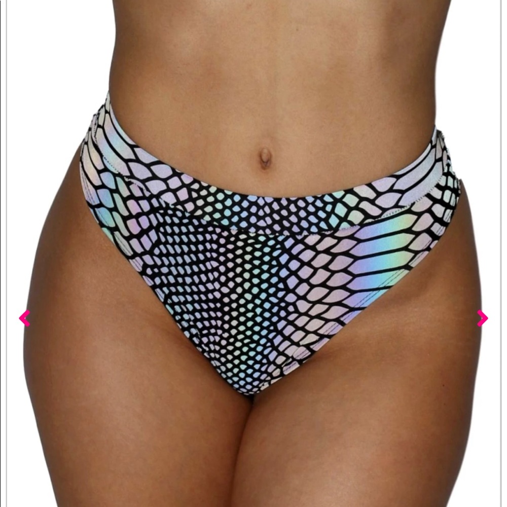 M/L Flash Viper High cut bottoms